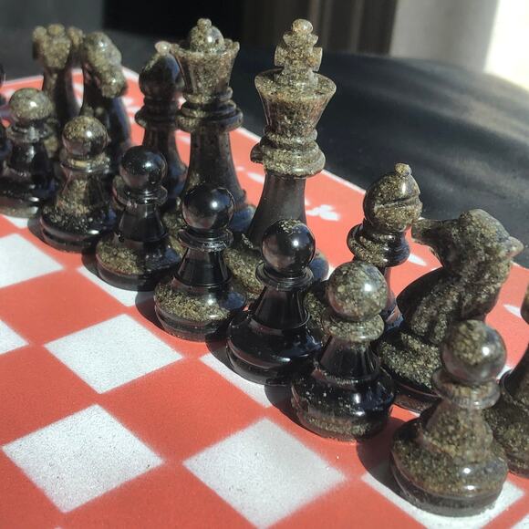 Chess Set - Salmon Pink - Picture 5 of 10